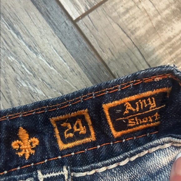 Rock Revival Distressed Blue Jean Shorts size 24 - Picture 4 of 5